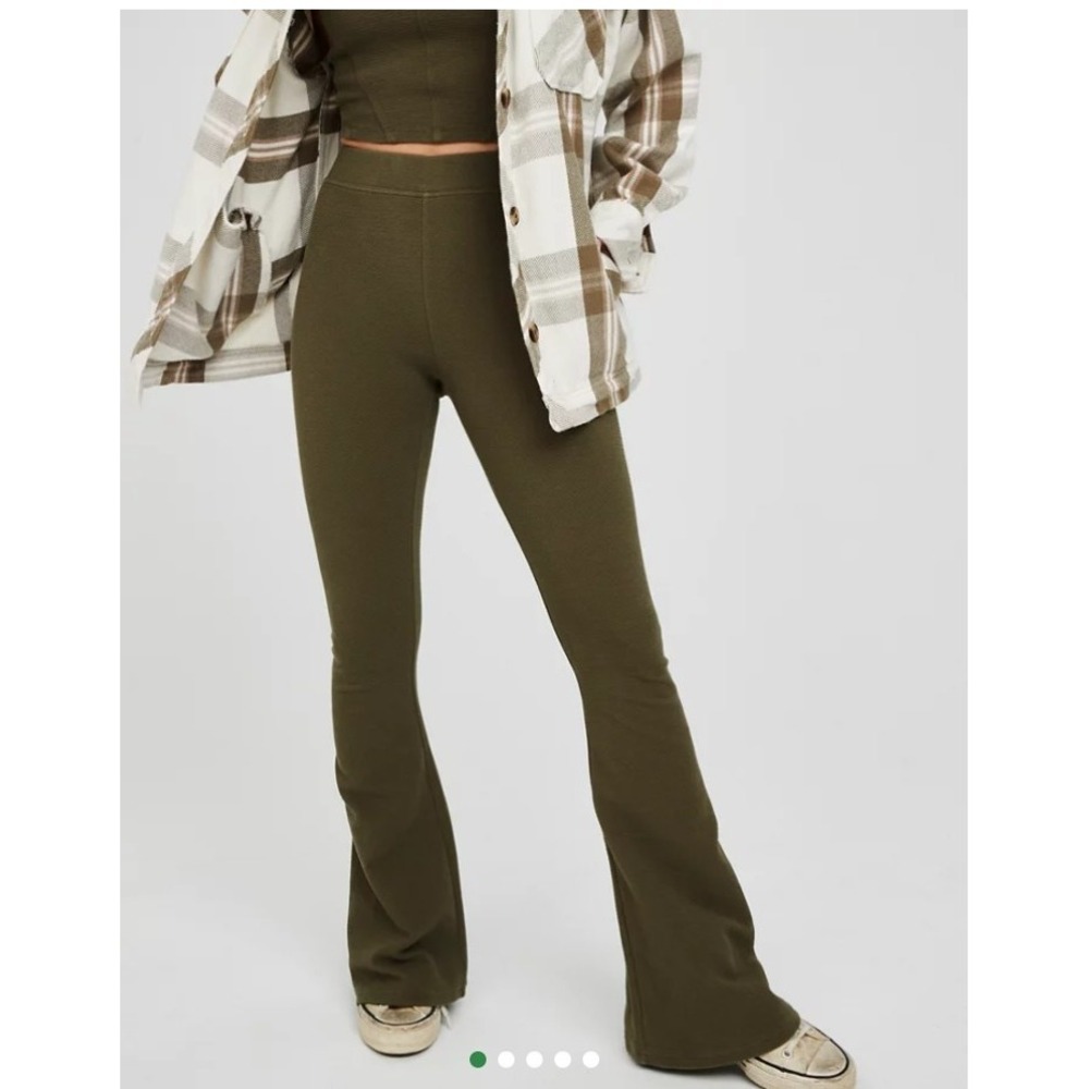 OFFLINE by Aerie Women Olive Green Ribbed High Rise Flare Leggings XS Long